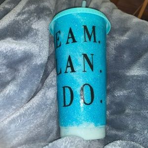 Color changing tumbler